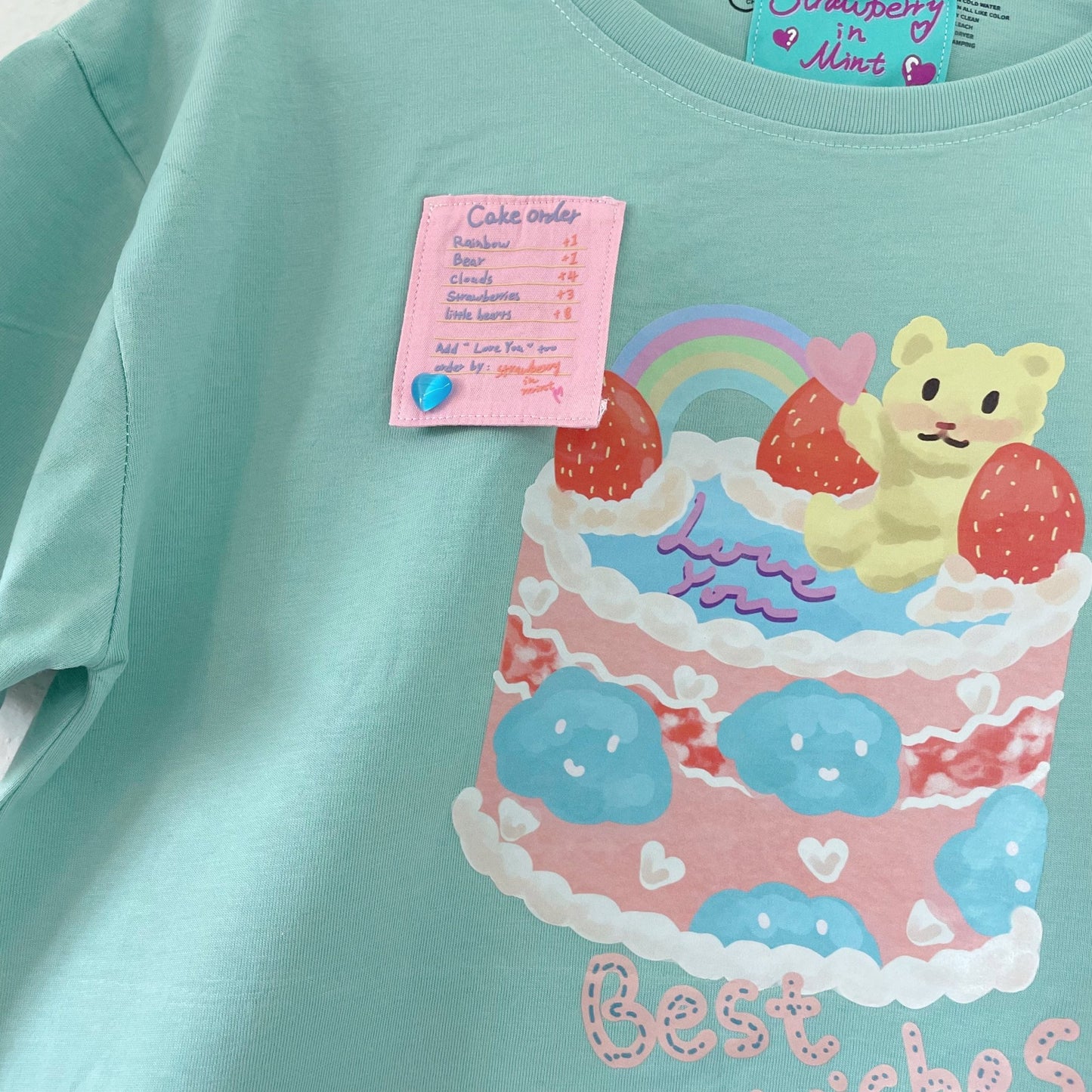 Best Cake, 100% cotton T-shirt with original design. - strawberryinmint