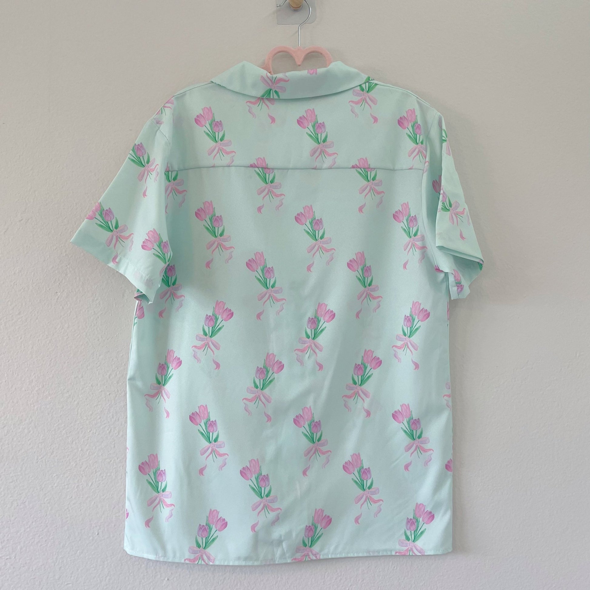 Tulip Dream, Short Sleeves Light Weight Shirt. - strawberryinmint